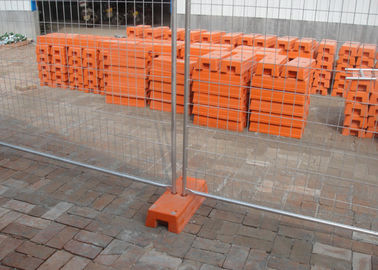 Uniform Mesh Temporary Metal Fencing Security Fence Panels With Plastic Foot
